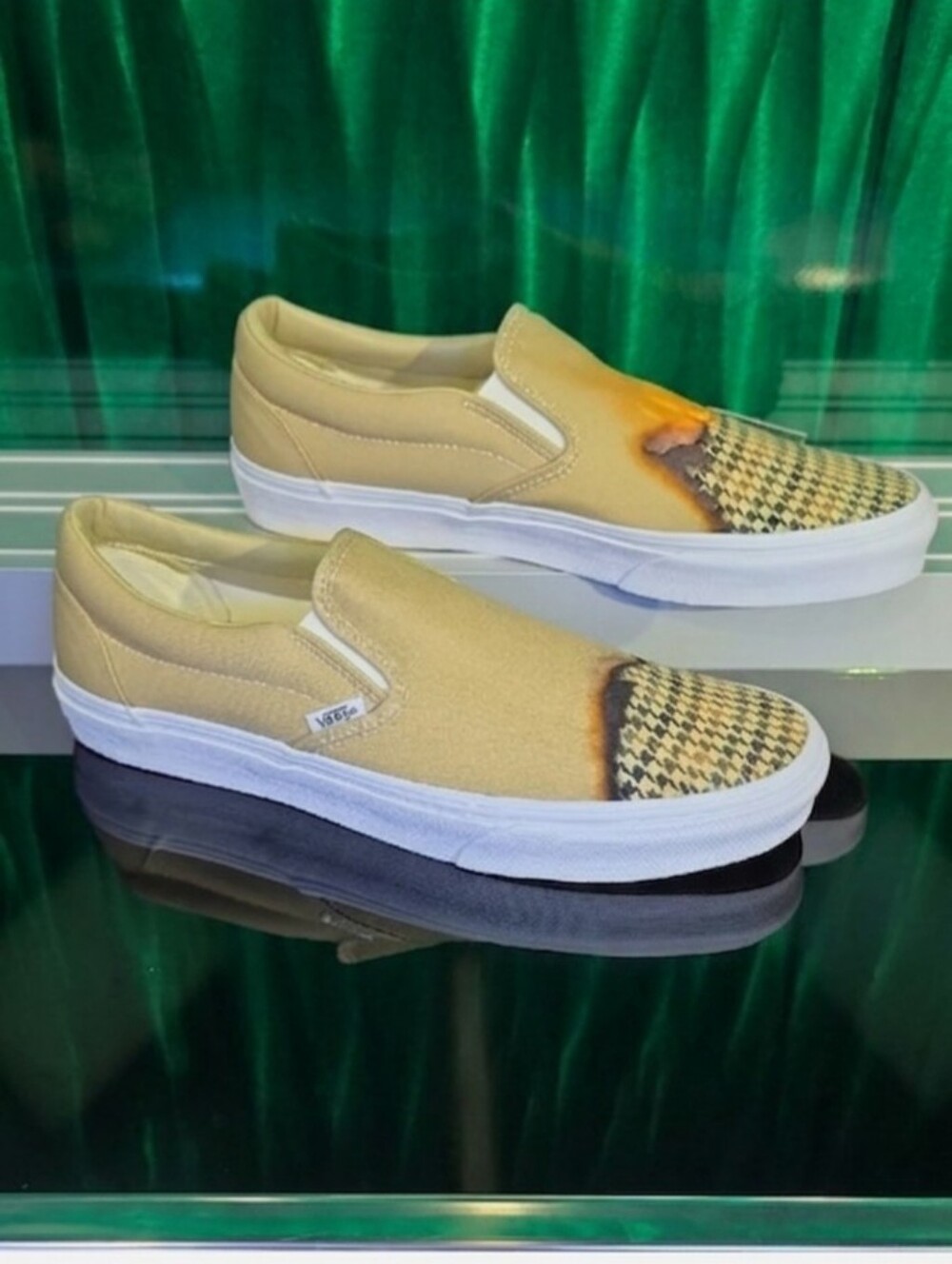 Vans Classic Slip-On Big Reveal Taos Taupe Houndstooth Burn Men 9.5 Women 11 New